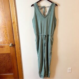 Anthropologie Cloth & Stone 100% Lyocell Green Jumpsuit Size Medium